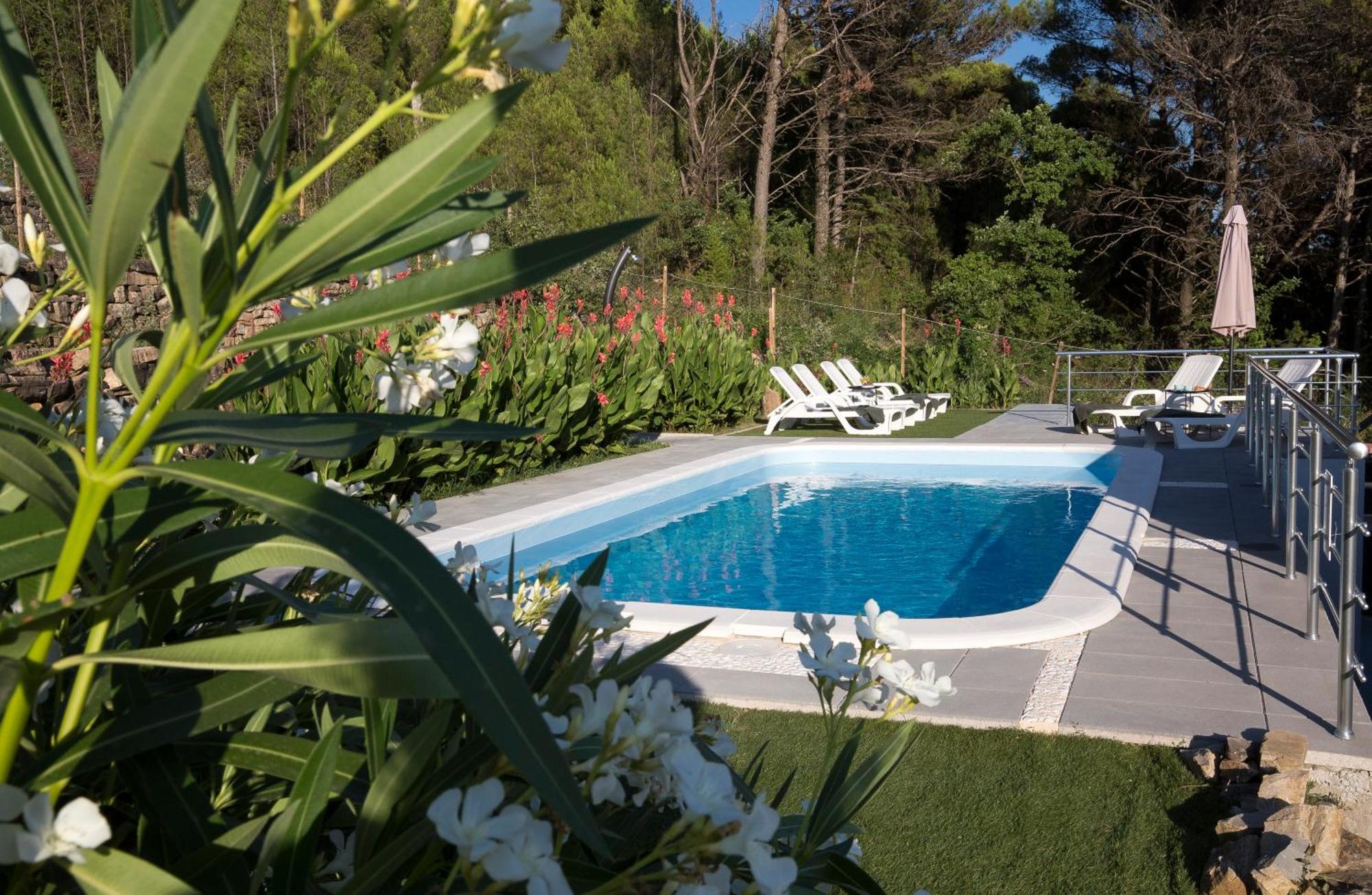 Lucija With Swimming Pool Tugare